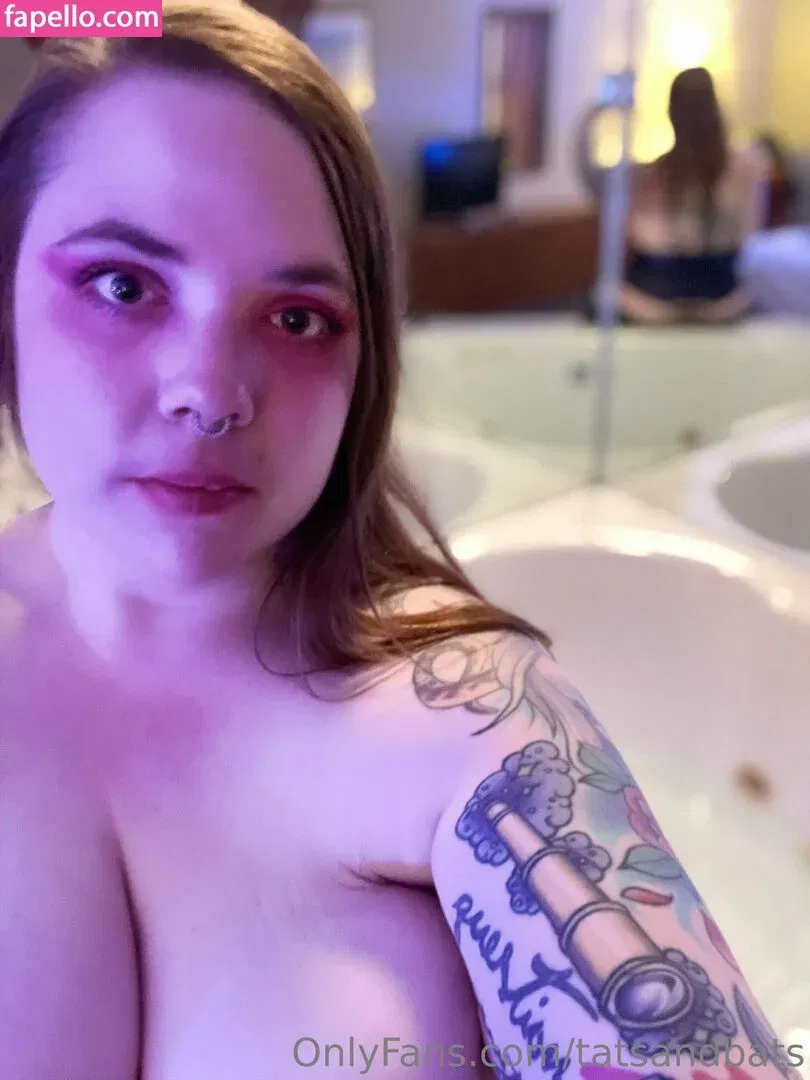 tatsandbats / tatsandcats22 Onlyfans Photo Gallery 