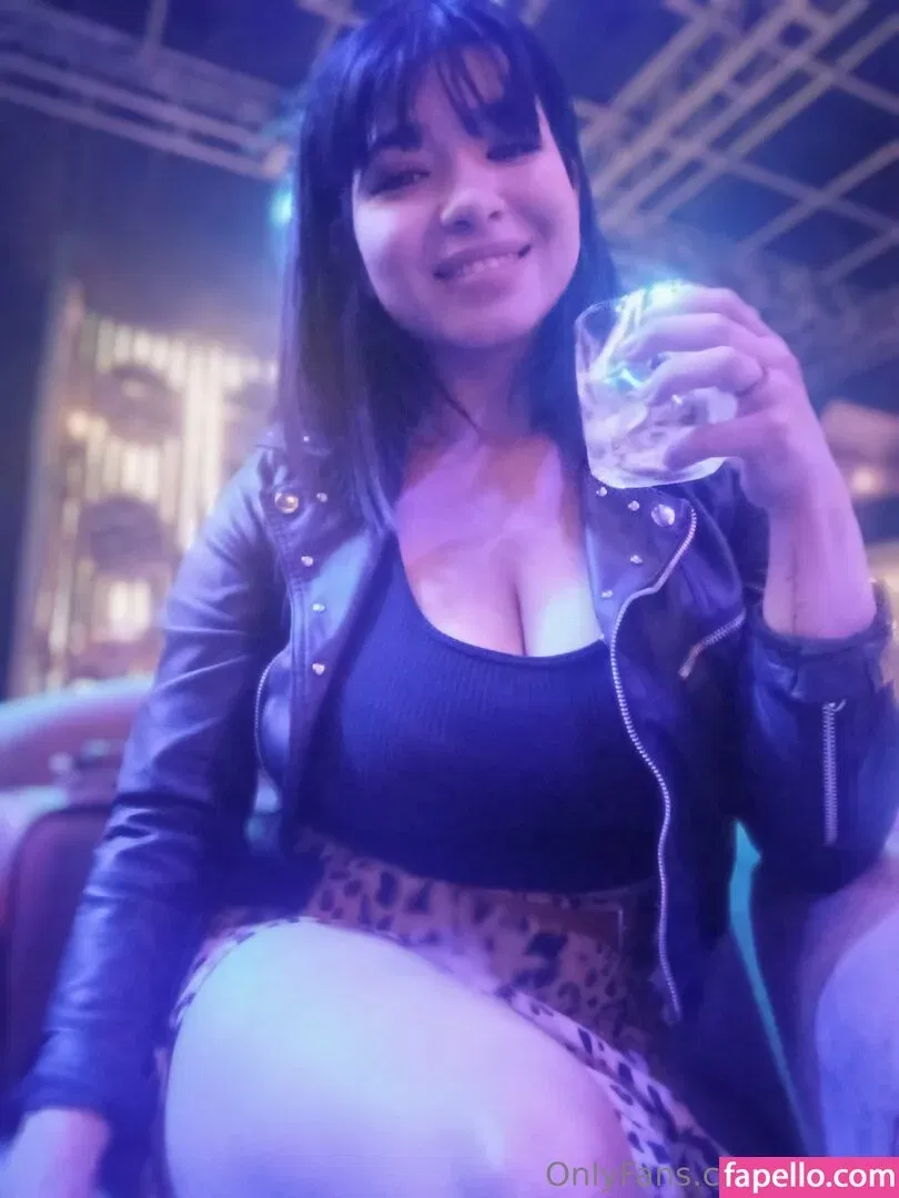 vetana / vetana_consultants Onlyfans Photo Gallery 