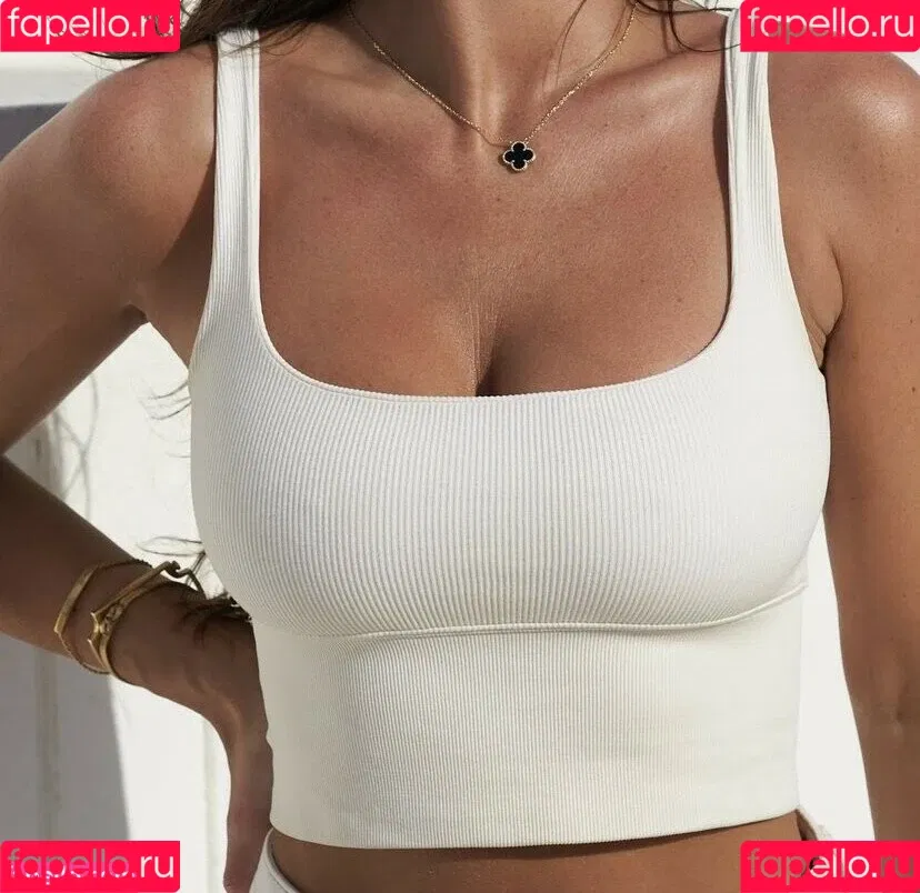 India Reynolds / indiareynolds / lovefromreyn Onlyfans Photo Gallery 