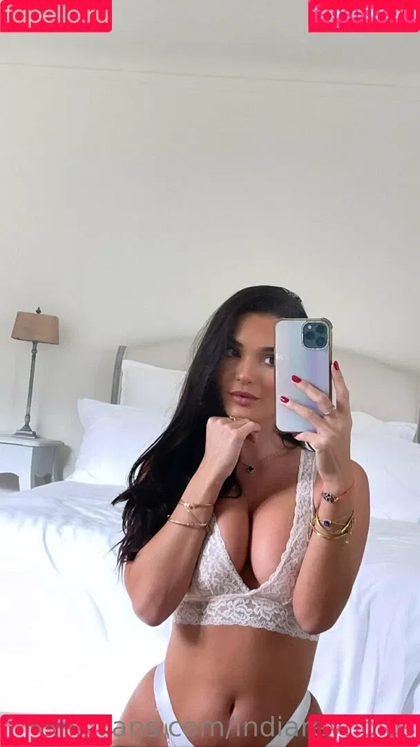 India Reynolds / indiareynolds / lovefromreyn Onlyfans Photo Gallery 