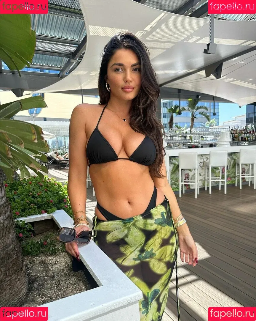 India Reynolds / indiareynolds / lovefromreyn Onlyfans Photo Gallery 