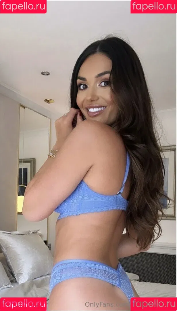 India Reynolds / indiareynolds / lovefromreyn Onlyfans Photo Gallery 