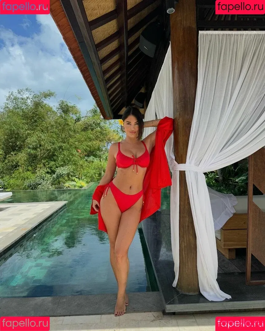 India Reynolds / indiareynolds / lovefromreyn Onlyfans Photo Gallery 