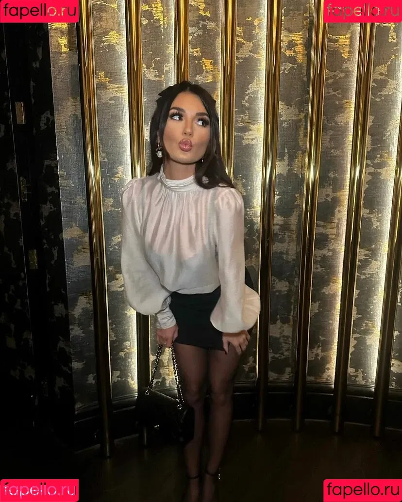 India Reynolds / indiareynolds / lovefromreyn Onlyfans Photo Gallery 