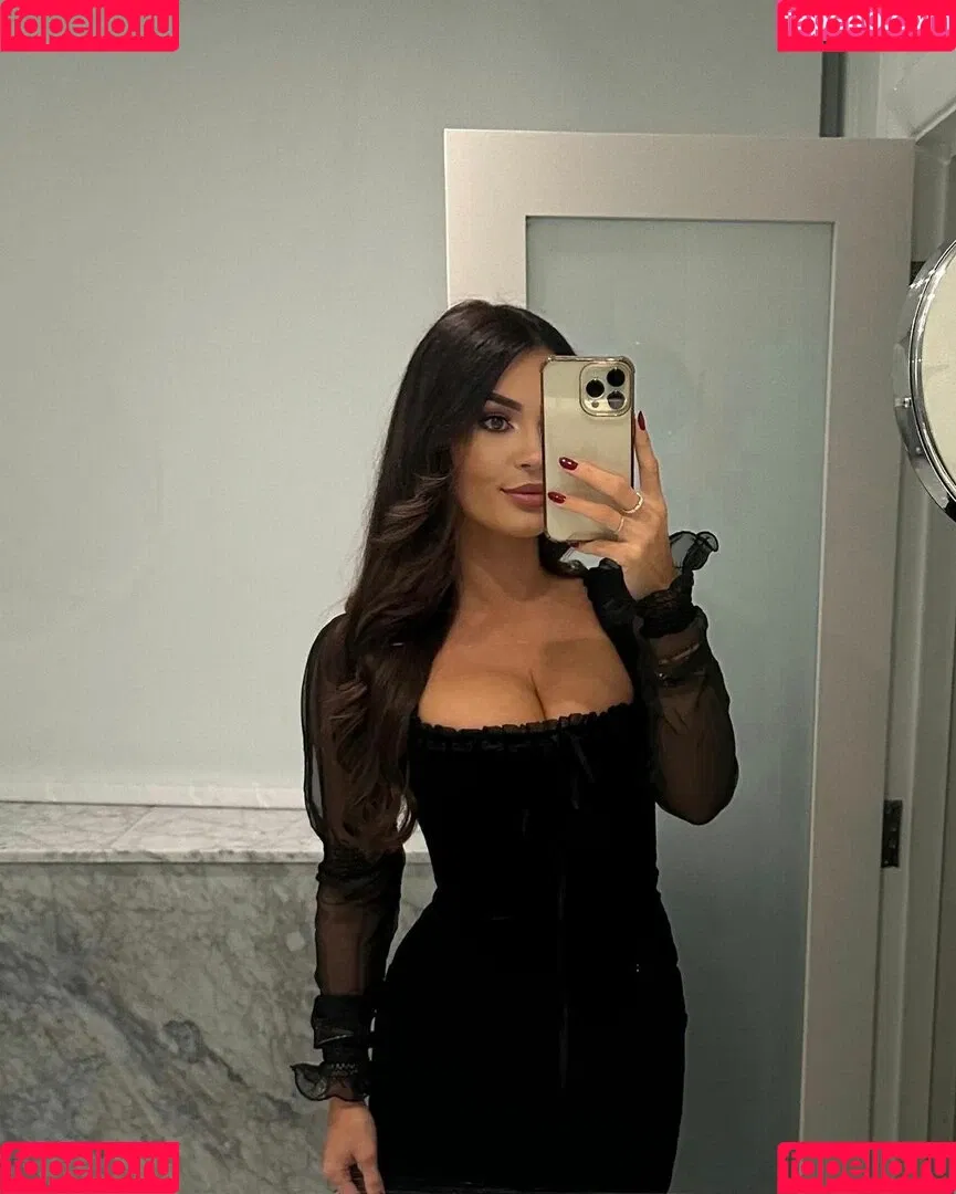 India Reynolds / indiareynolds / lovefromreyn Onlyfans Photo Gallery 