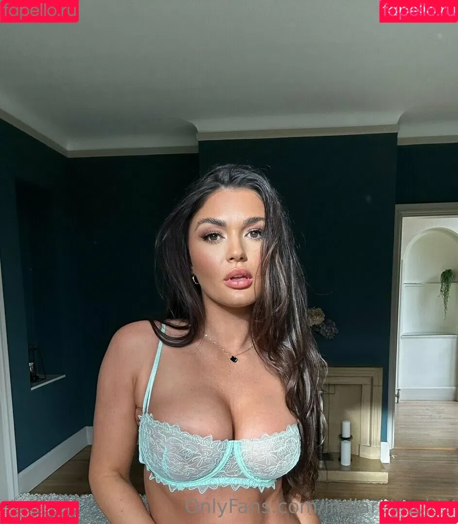 India Reynolds / indiareynolds / lovefromreyn Onlyfans Photo Gallery 