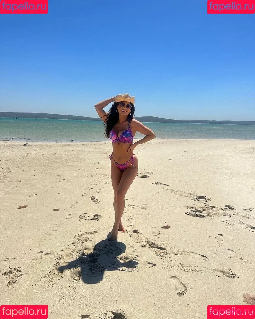 India Reynolds / indiareynolds / lovefromreyn Onlyfans Photo Gallery 