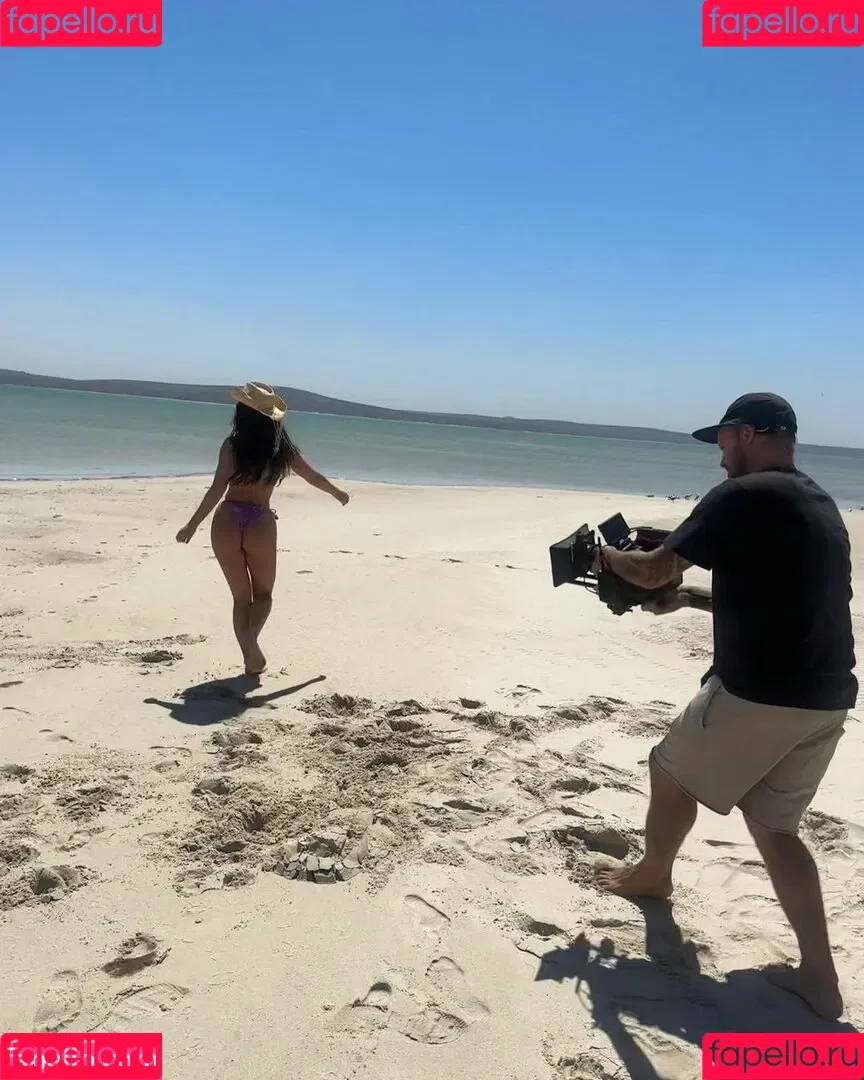 India Reynolds / indiareynolds / lovefromreyn Onlyfans Photo Gallery 