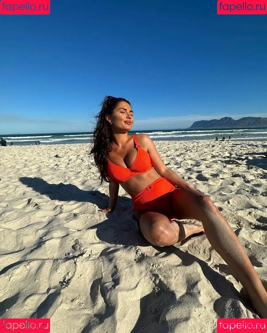 India Reynolds / indiareynolds / lovefromreyn Onlyfans Photo Gallery 