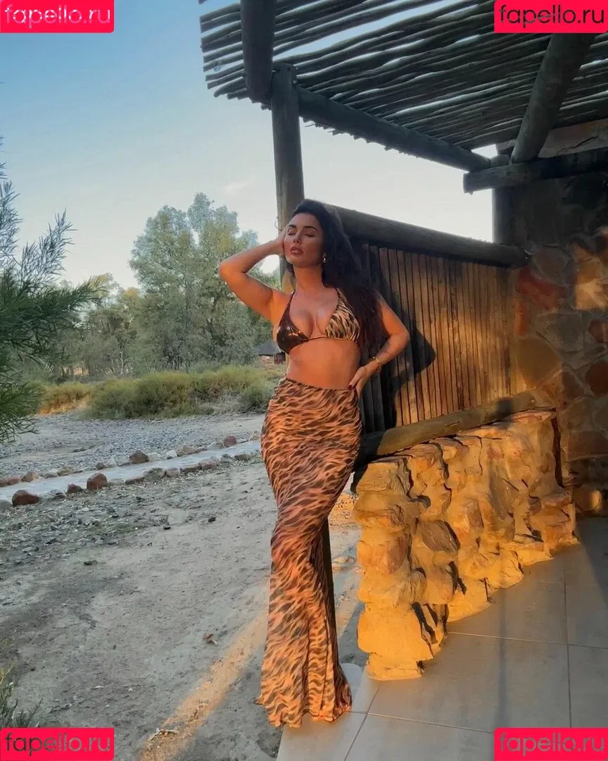 India Reynolds / indiareynolds / lovefromreyn Onlyfans Photo Gallery 