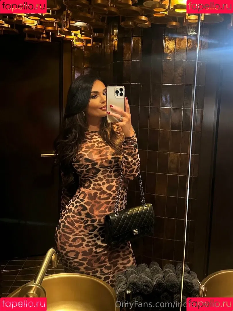 India Reynolds / indiareynolds / lovefromreyn Onlyfans Photo Gallery 