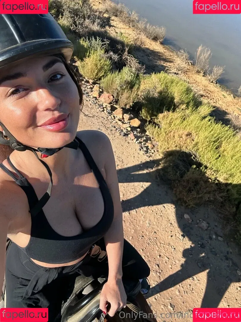 India Reynolds / indiareynolds / lovefromreyn Onlyfans Photo Gallery 