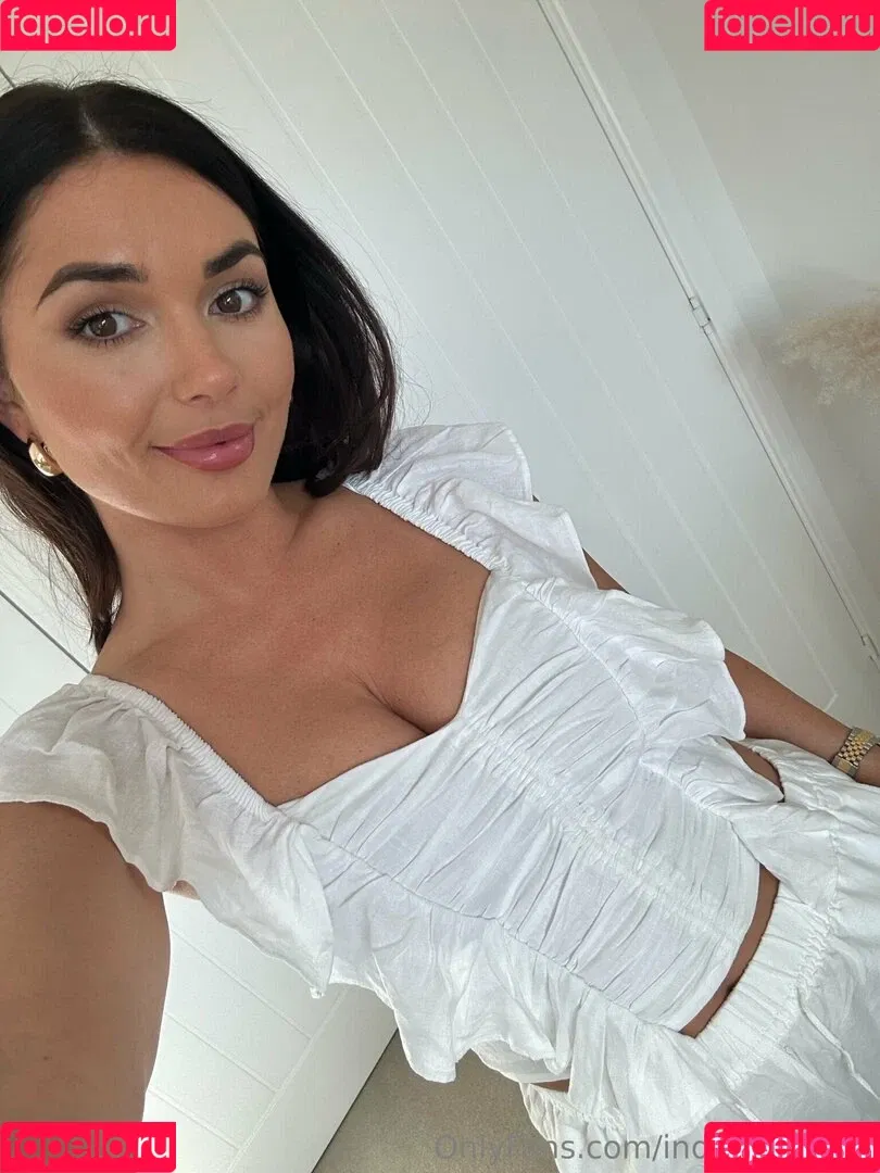 India Reynolds / indiareynolds / lovefromreyn Onlyfans Photo Gallery 