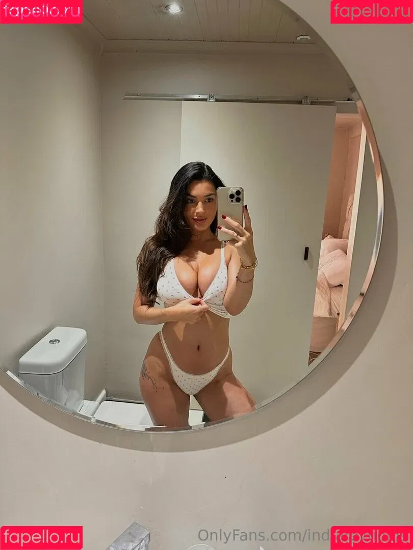 India Reynolds / indiareynolds / lovefromreyn Onlyfans Photo Gallery 