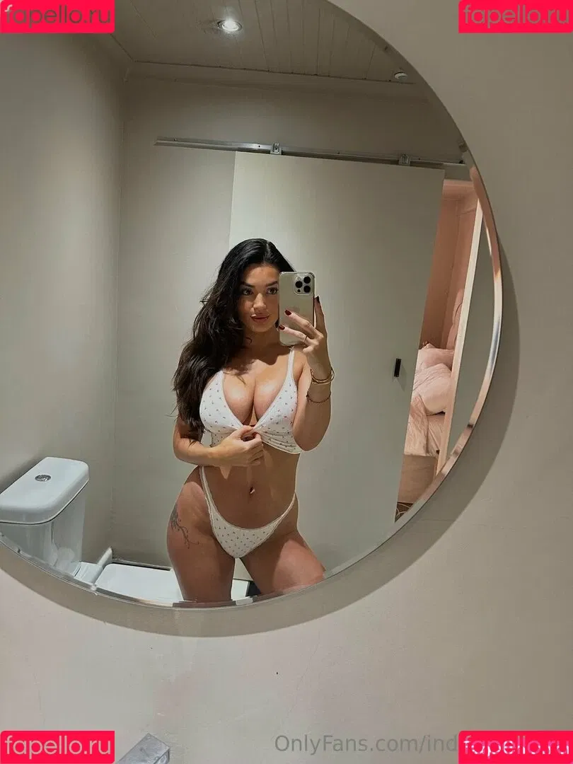 India Reynolds / indiareynolds / lovefromreyn Onlyfans Photo Gallery 