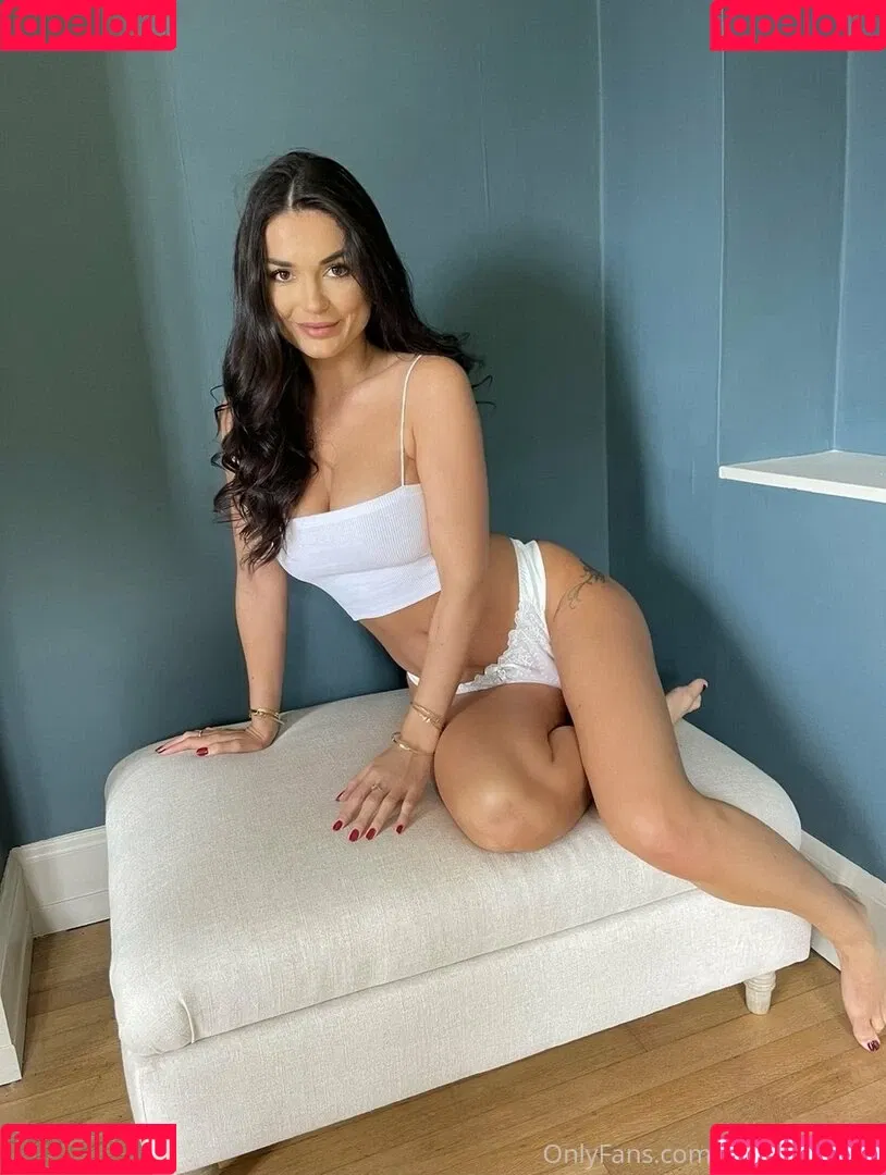 India Reynolds / indiareynolds / lovefromreyn Onlyfans Photo Gallery 