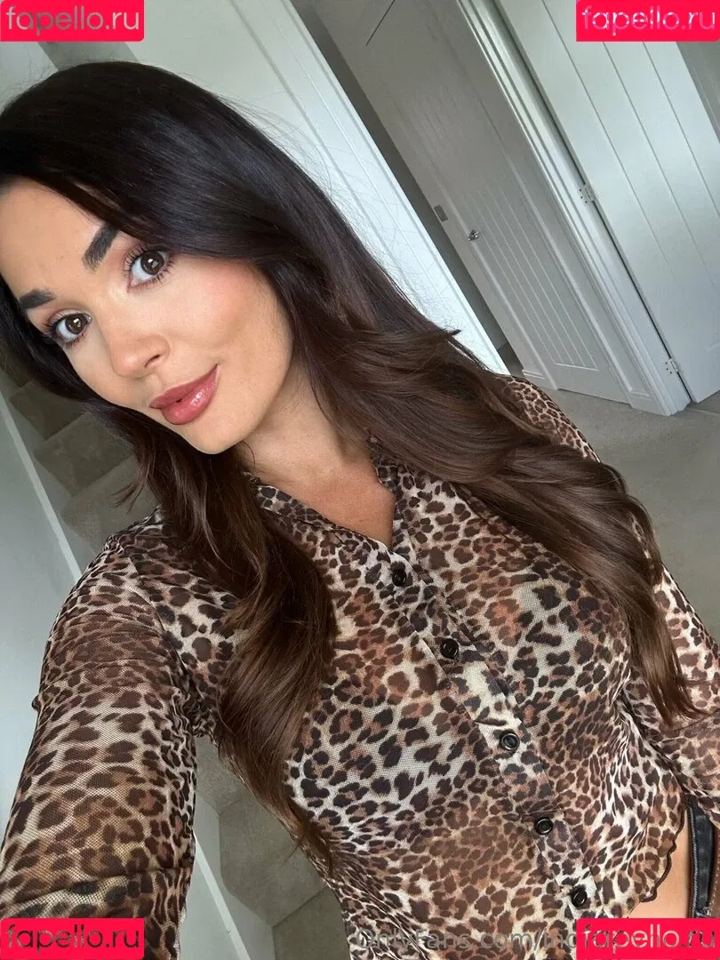 India Reynolds / indiareynolds / lovefromreyn Onlyfans Photo Gallery 