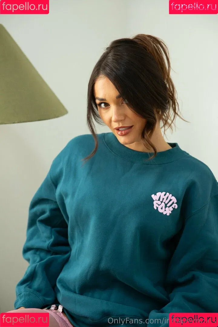 India Reynolds / indiareynolds / lovefromreyn Onlyfans Photo Gallery 