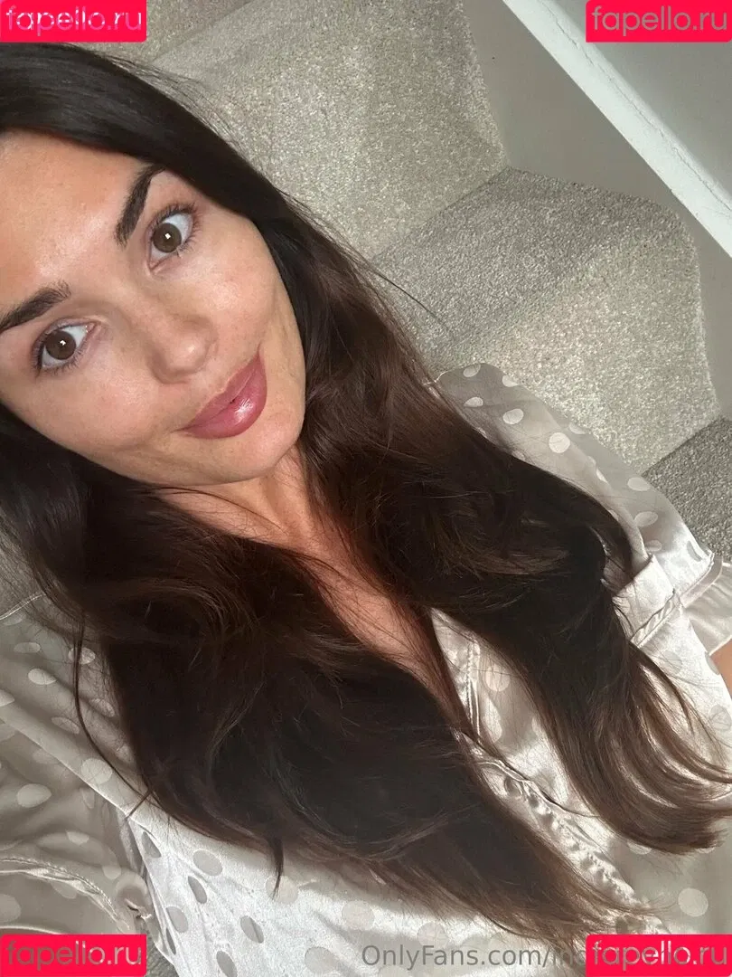 India Reynolds / indiareynolds / lovefromreyn Onlyfans Photo Gallery 