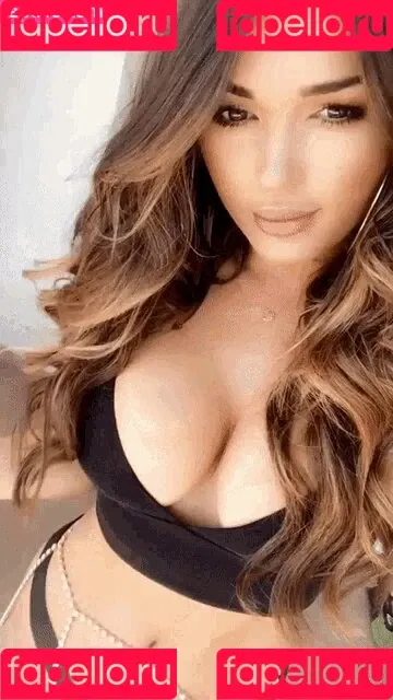 India Reynolds / indiareynolds / lovefromreyn Onlyfans Photo Gallery 