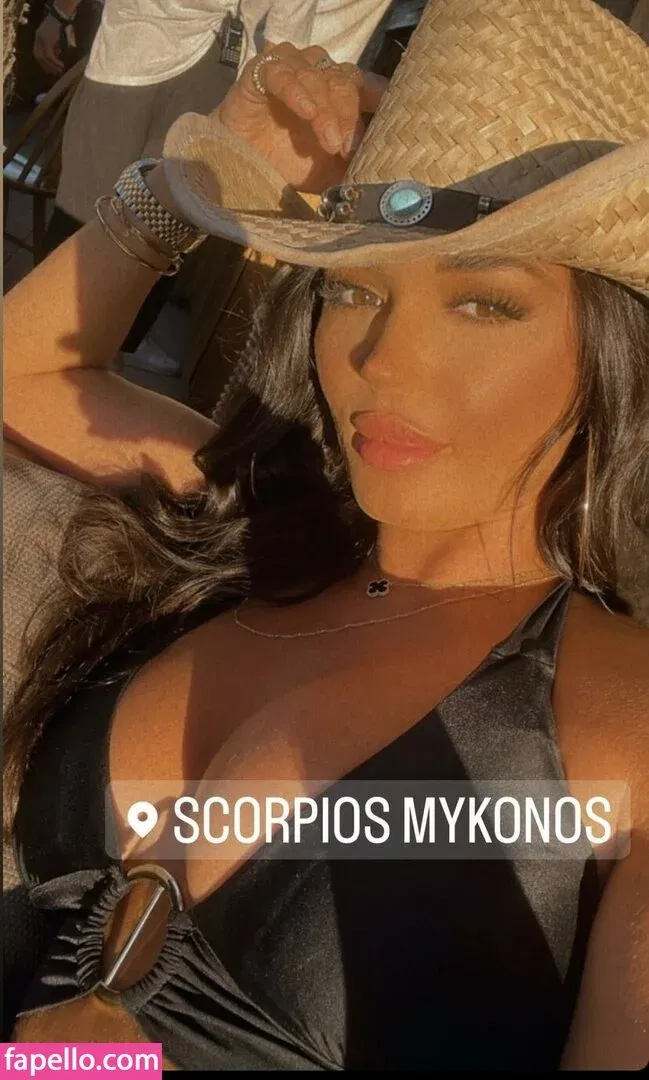 India Reynolds / indiareynolds / lovefromreyn Onlyfans Photo Gallery 