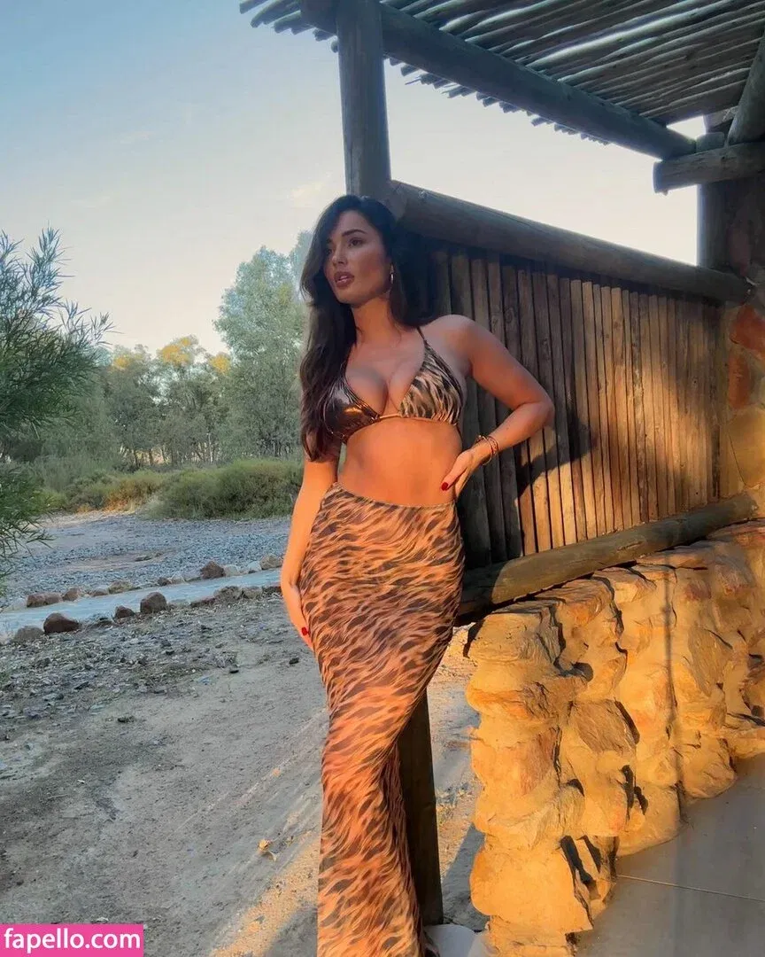 India Reynolds / indiareynolds / lovefromreyn Onlyfans Photo Gallery 