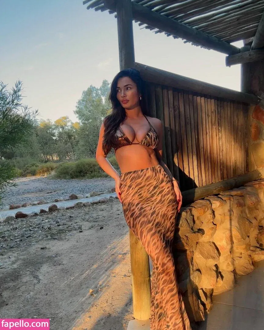 India Reynolds / indiareynolds / lovefromreyn Onlyfans Photo Gallery 