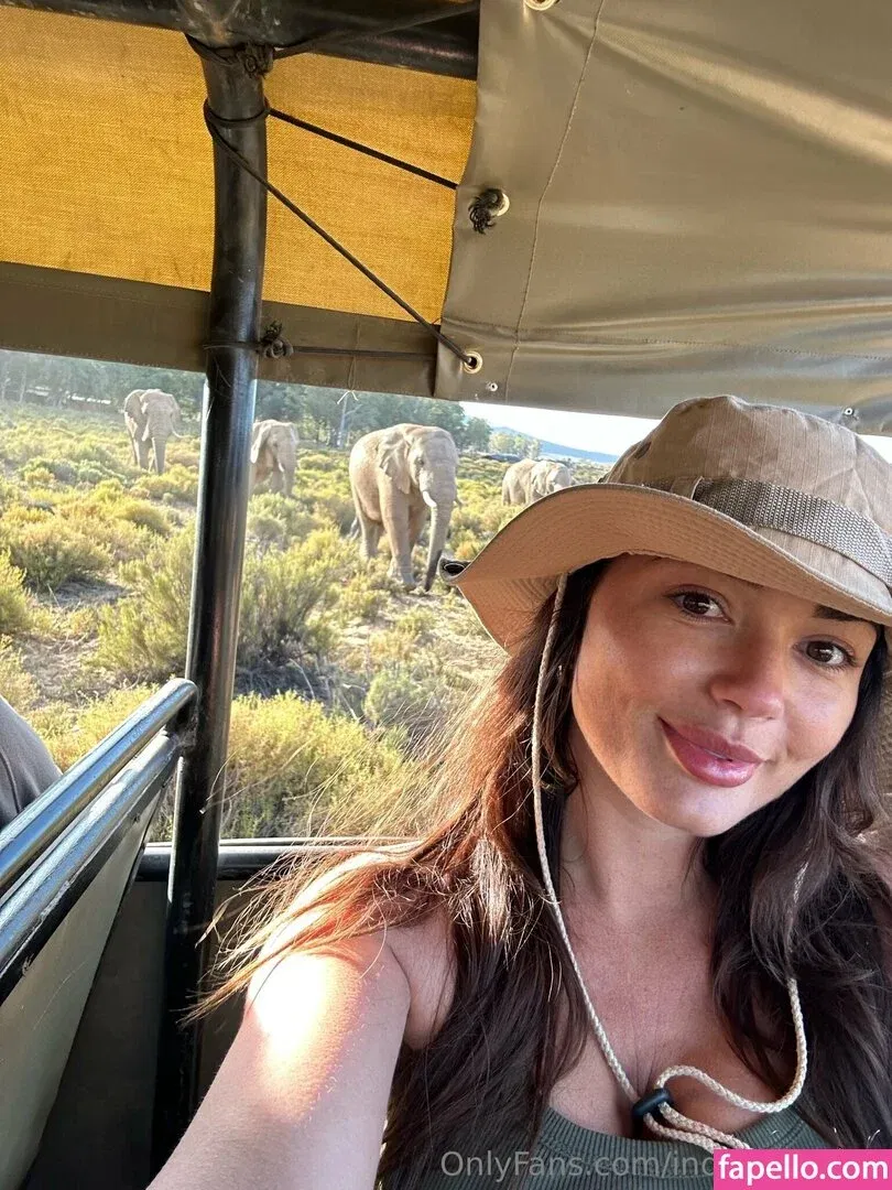 India Reynolds / indiareynolds / lovefromreyn Onlyfans Photo Gallery 