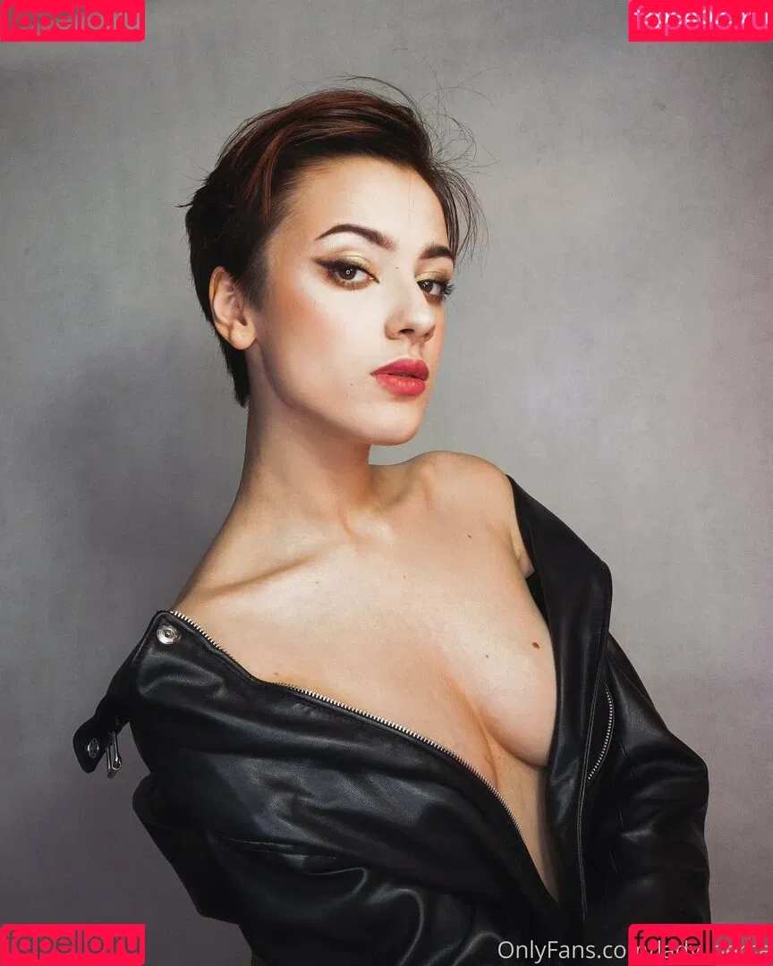 Lady Perse / lady_perse / lady_perse__ Onlyfans Photo Gallery 