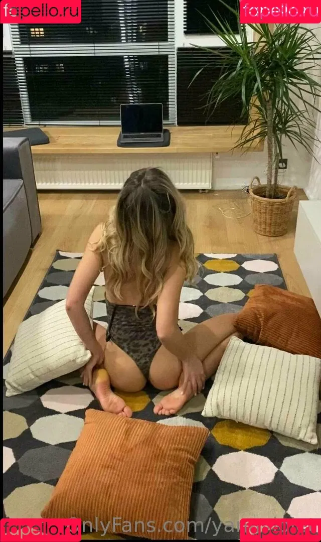 Yanae / bylkamonic / yanaviolet Onlyfans Photo Gallery 