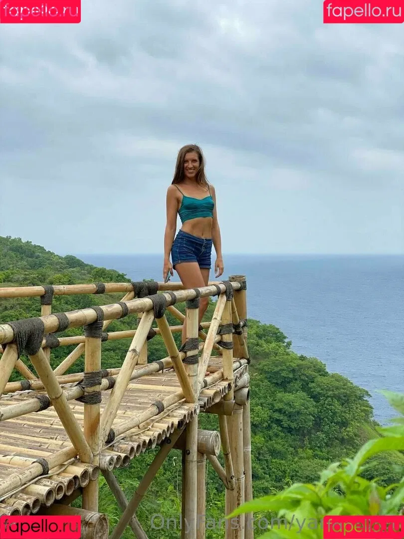 Yanae / bylkamonic / yanaviolet Onlyfans Photo Gallery 