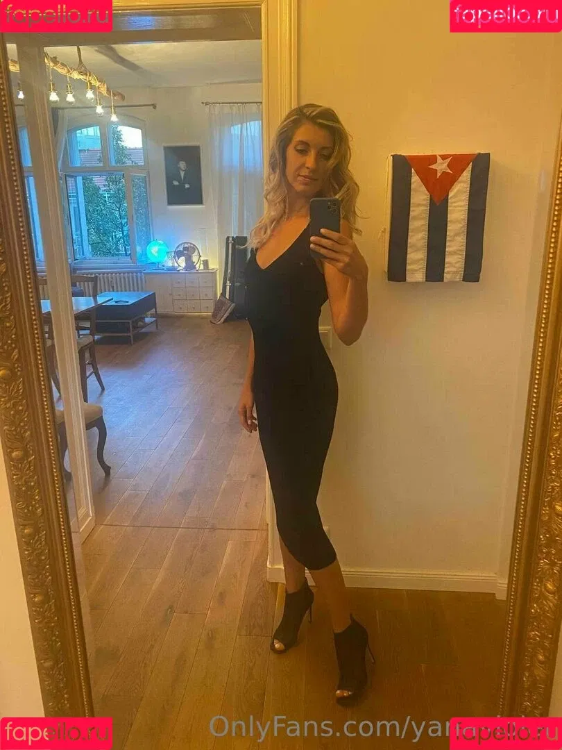 Yanae / bylkamonic / yanaviolet Onlyfans Photo Gallery 