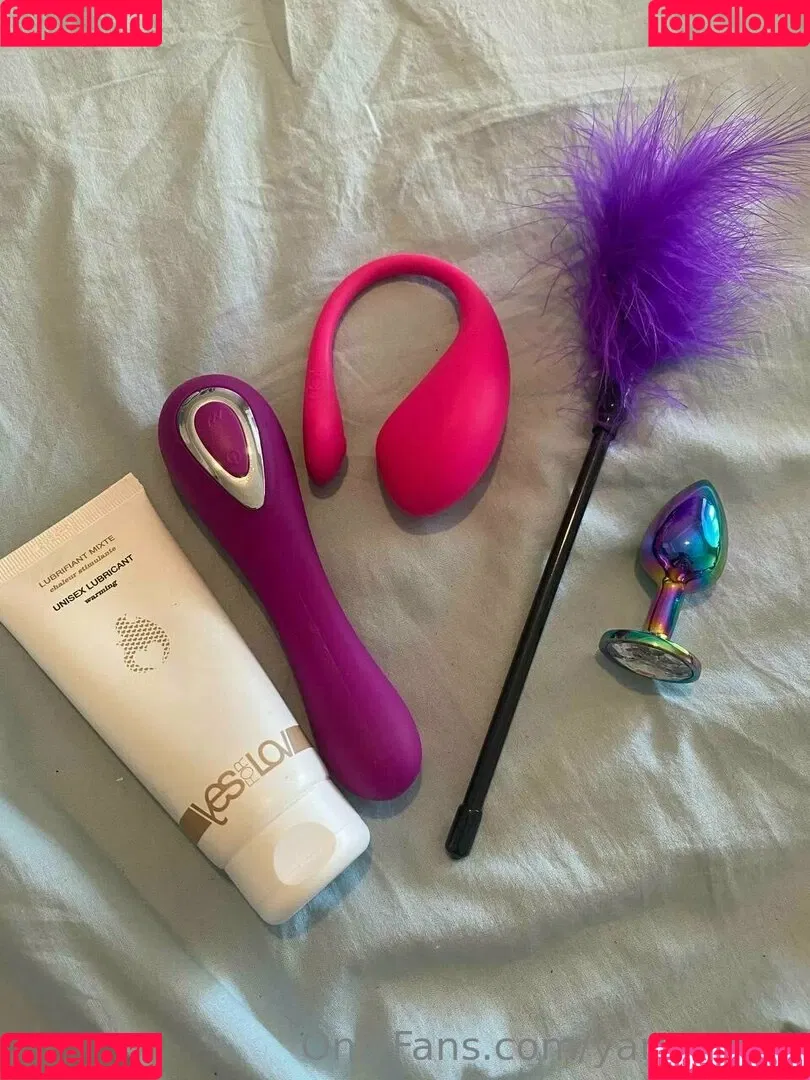 Yanae / bylkamonic / yanaviolet Onlyfans Photo Gallery 