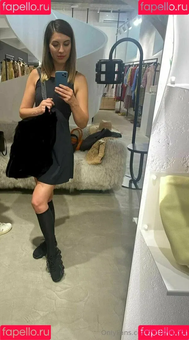 Yanae / bylkamonic / yanaviolet Onlyfans Photo Gallery 