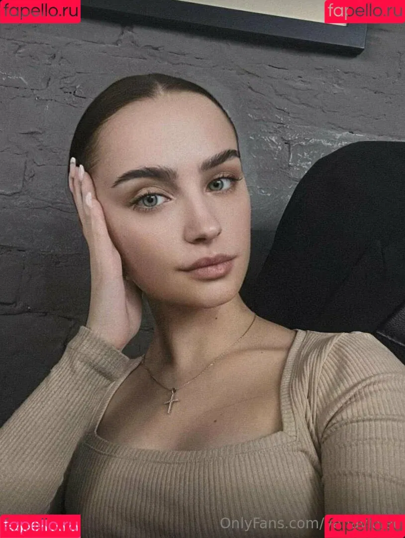 Yanae / bylkamonic / yanaviolet Onlyfans Photo Gallery 