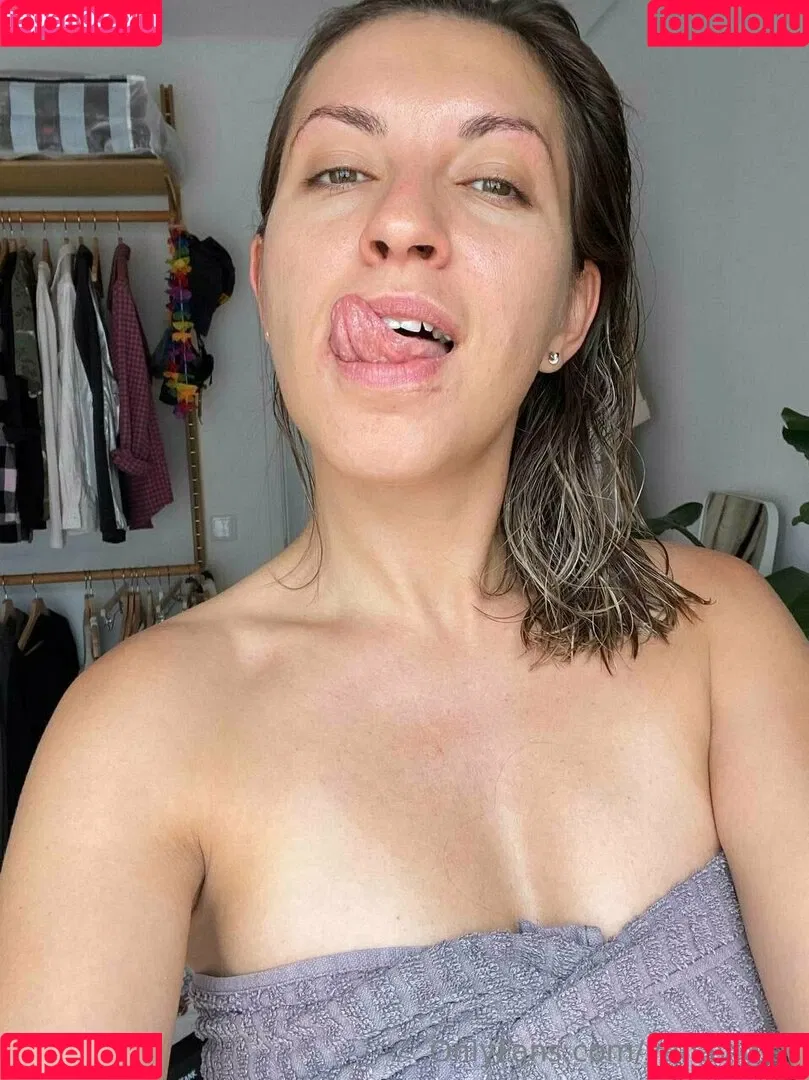 Yanae / bylkamonic / yanaviolet Onlyfans Photo Gallery 