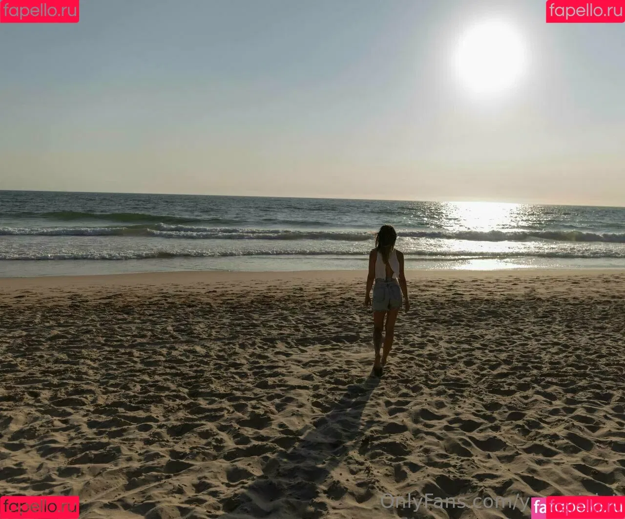 Yanae / bylkamonic / yanaviolet Onlyfans Photo Gallery 