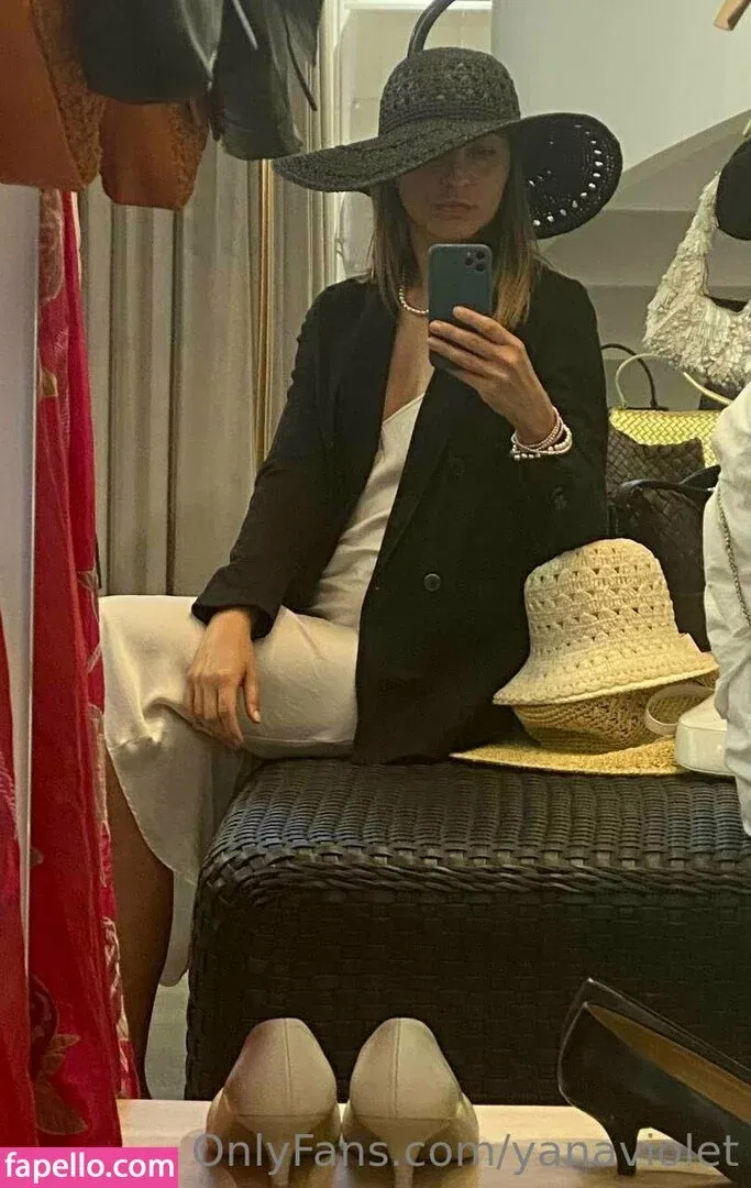 Yanae / bylkamonic / yanaviolet Onlyfans Photo Gallery 