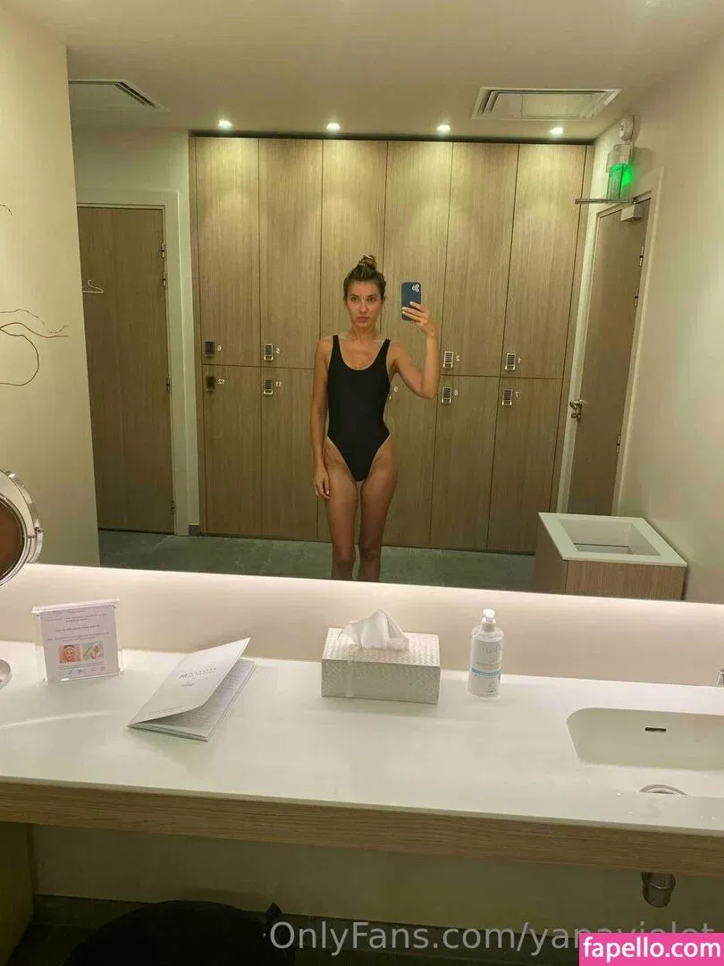 Yanae / bylkamonic / yanaviolet Onlyfans Photo Gallery 