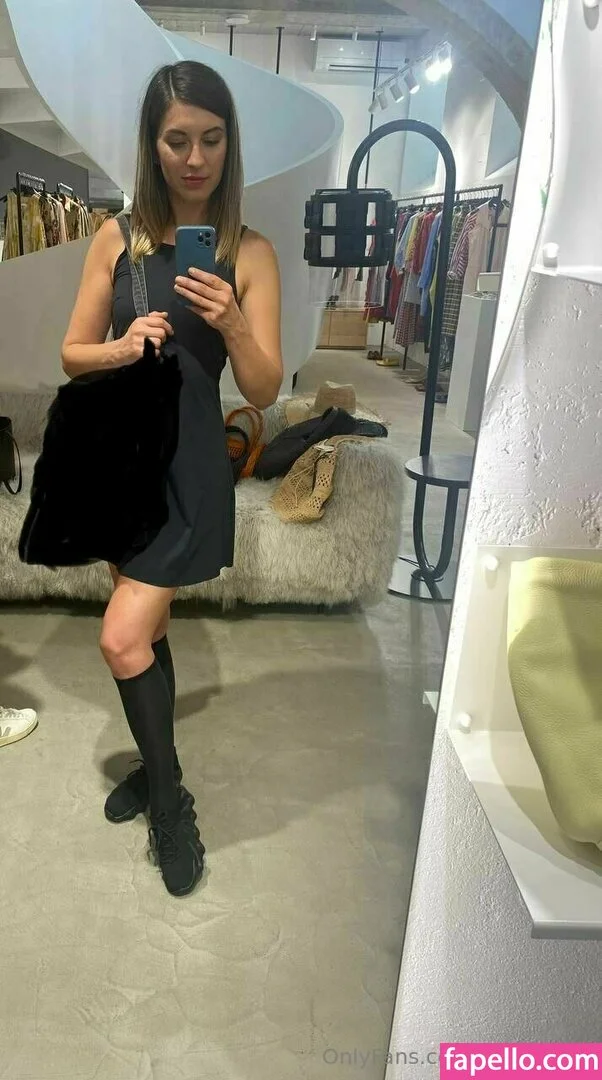 Yanae / bylkamonic / yanaviolet Onlyfans Photo Gallery 