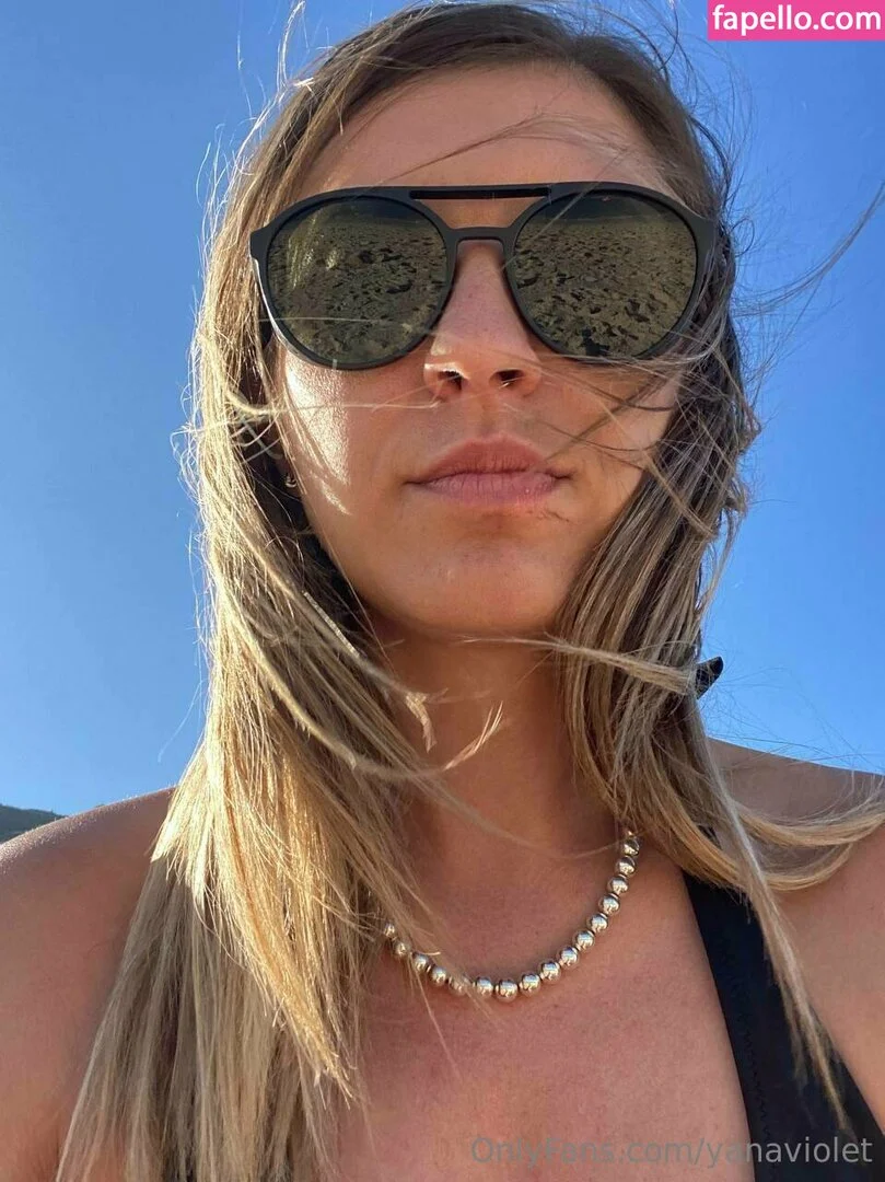 Yanae / bylkamonic / yanaviolet Onlyfans Photo Gallery 