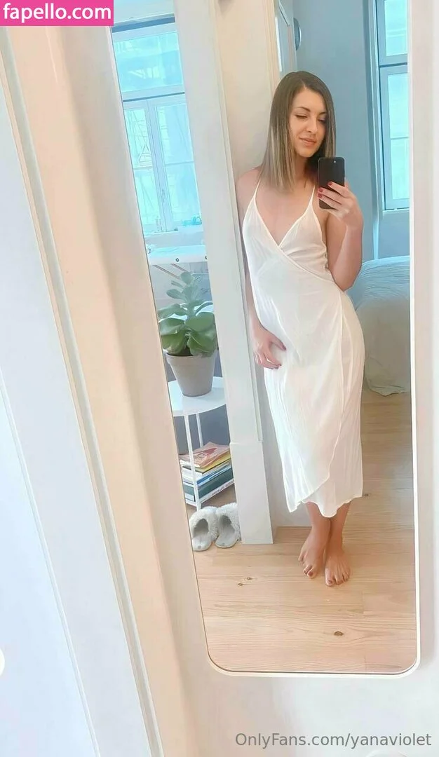 Yanae / bylkamonic / yanaviolet Onlyfans Photo Gallery 