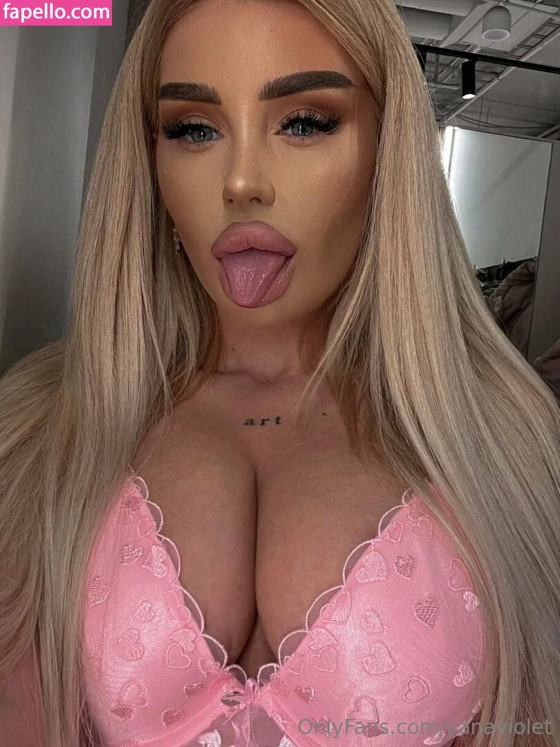 Yanae / bylkamonic / yanaviolet Onlyfans Photo Gallery 