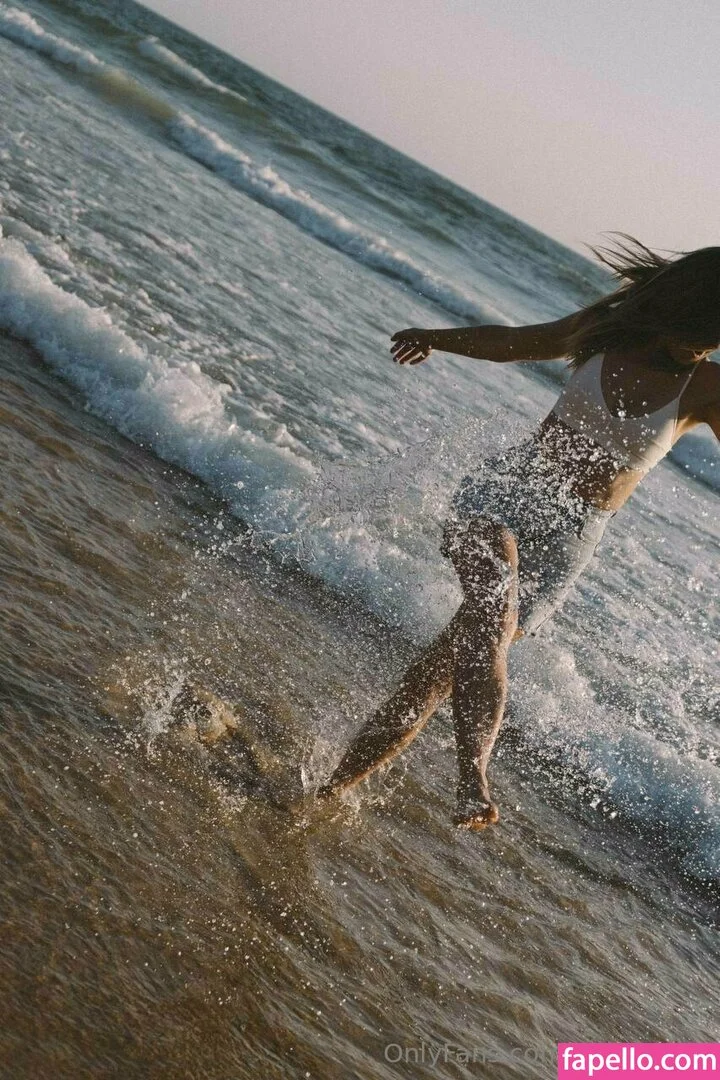 Yanae / bylkamonic / yanaviolet Onlyfans Photo Gallery 