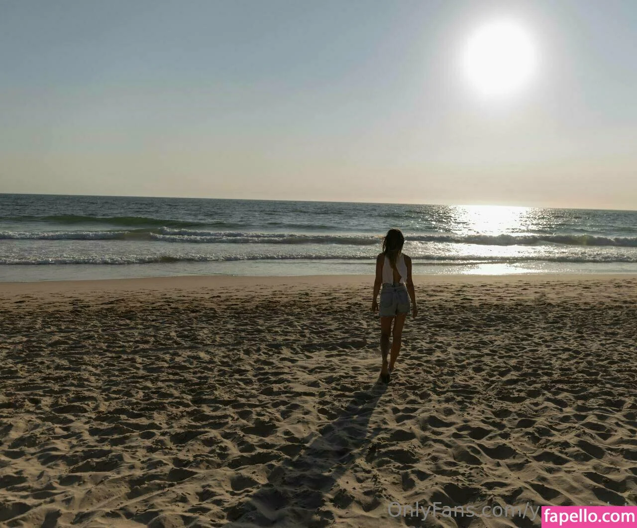 Yanae / bylkamonic / yanaviolet Onlyfans Photo Gallery 