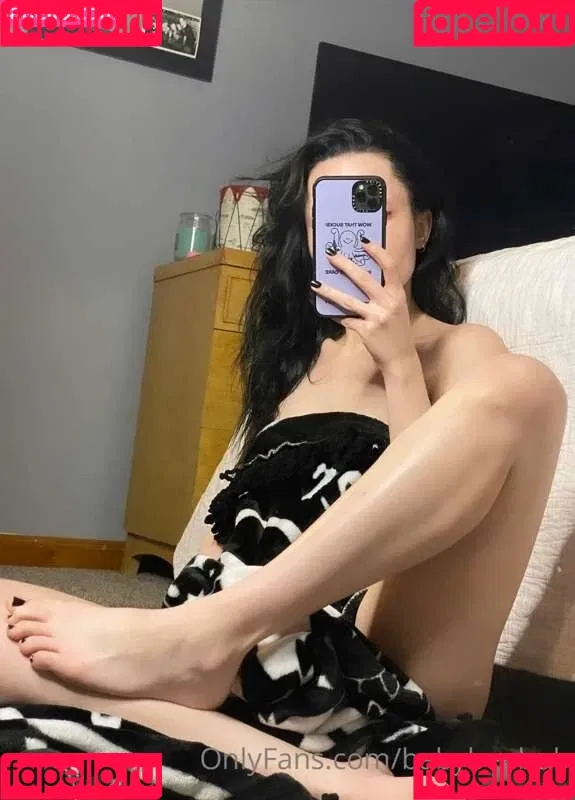 babybeebub / babybeebubu / lildirtmcgirt Onlyfans Photo Gallery 