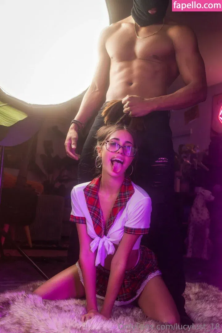 locy18 / lucy_lust18 Onlyfans Photo Gallery 