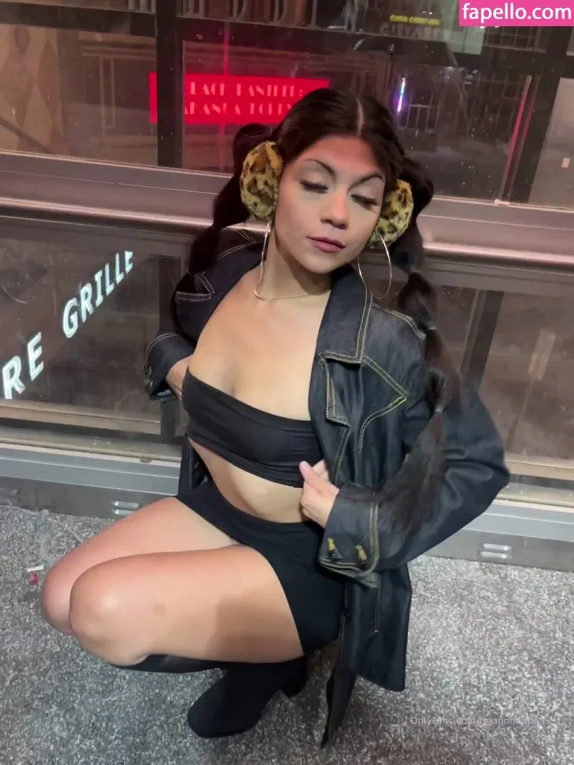 briannnapena Onlyfans Photo Gallery 