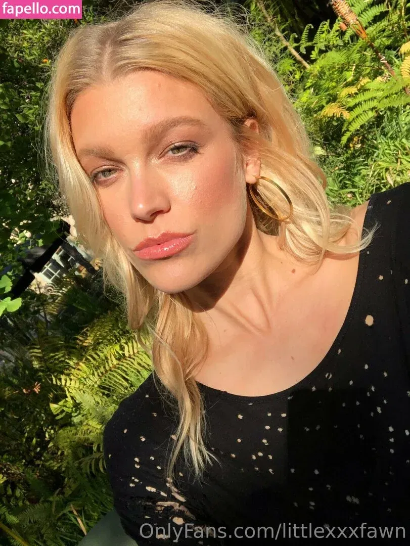 littlexxxfawn Onlyfans Photo Gallery 