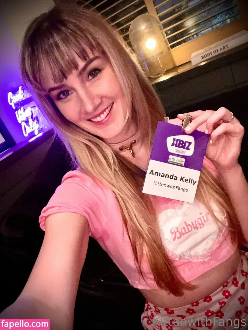 kittenwithfangs / kittenwithfangsfree Onlyfans Photo Gallery 